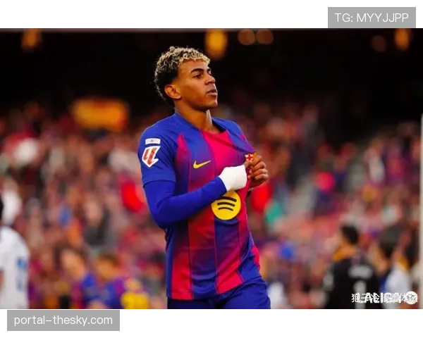 半场：巴萨0-1落后于阿拉维斯，主队利用角球率先破门